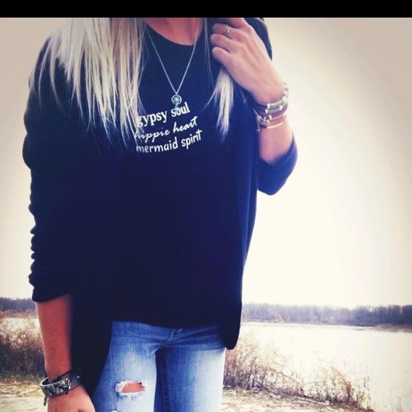 Graphic word tee - Picture 1 of 1